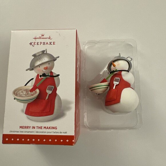 Hallmark Keepsake Merry In The Making Christmas Tree Ornament 2015 HM4 - Picture 1 of 3